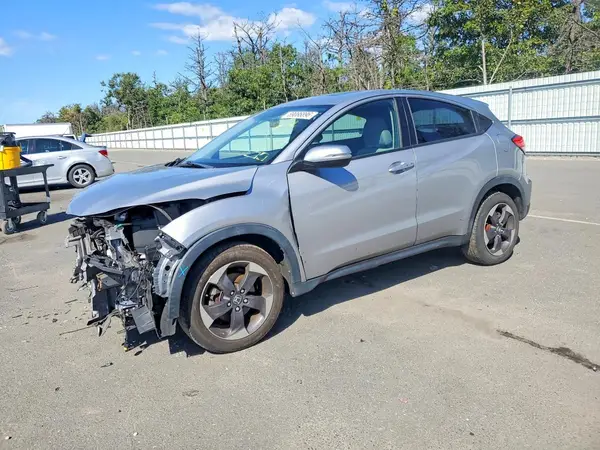 3CZRU6H54JG709696 — 2018 Honda HR-V, Передняя часть (Front End), фото до ремонта