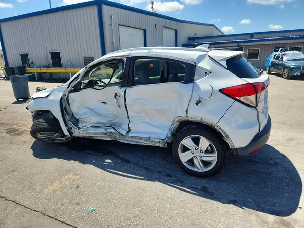 3CZRU5H73KM709686 — 2019 Honda HR-V, фото 2 с аукциона Copart 01.10.2026, Повреждения со всех сторон