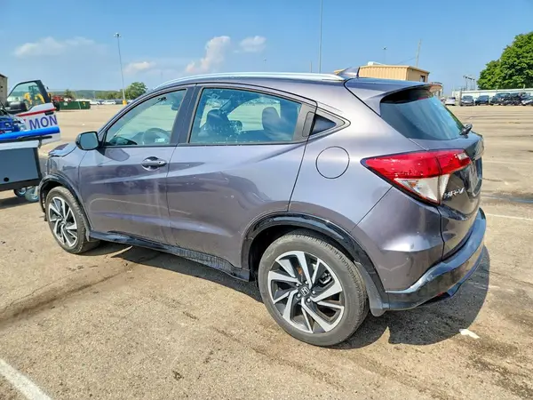 3CZRU6H13KG718646 — 2019 Honda HR-V, фото 2 с аукциона Copart, Передняя часть