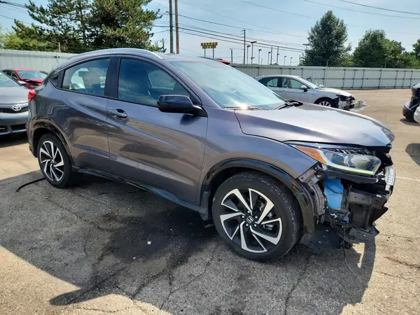 3CZRU6H13KG718646 — 2019 Honda HR-V, фото 4 с аукциона Copart, Передняя часть
