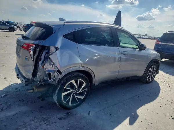 3CZRU5H17KG707708 — 2019 Honda HR-V, фото 3 с аукциона Copart 25.09.2026, Задняя часть