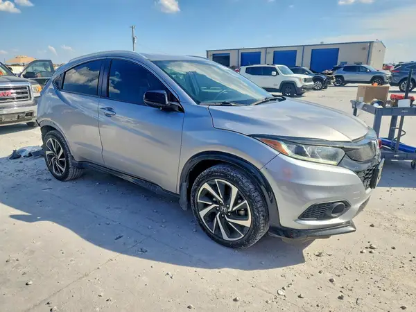 3CZRU5H17KG707708 — 2019 Honda HR-V, фото 4 с аукциона Copart 25.09.2026, Задняя часть
