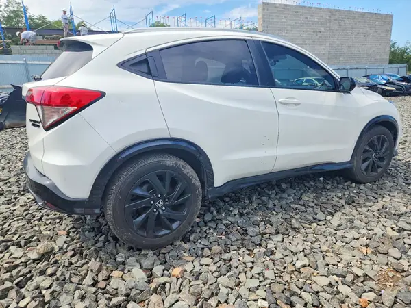 3CZRU6H1XLM700079 — 2020 Honda HR-V, фото 3 с аукциона Copart 29.09.2026, Передняя часть