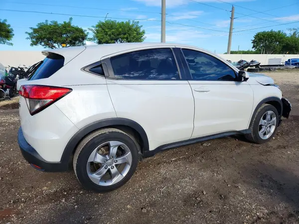3CZRU5H30LM706517 — 2020 Honda HR-V, фото 3 с аукциона Copart, Передняя часть