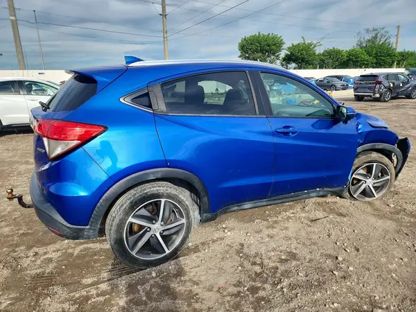 3CZRU6H55MM742132 — 2021 Honda HR-V, фото 3 с аукциона Copart, Передняя часть
