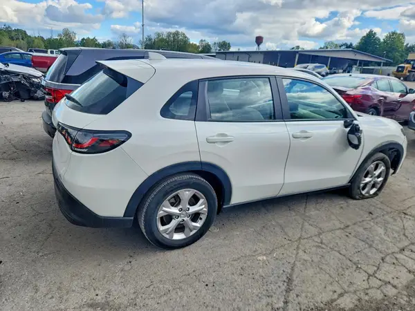 3CZRZ2H35RM780086 — 2024 Honda HR-V, фото 3 с аукциона Copart, Передняя часть