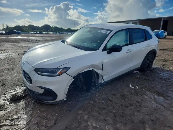 3CZRZ1H54RM760438 — 2024 Honda HR-V, Передняя часть (Front End), фото до ремонта