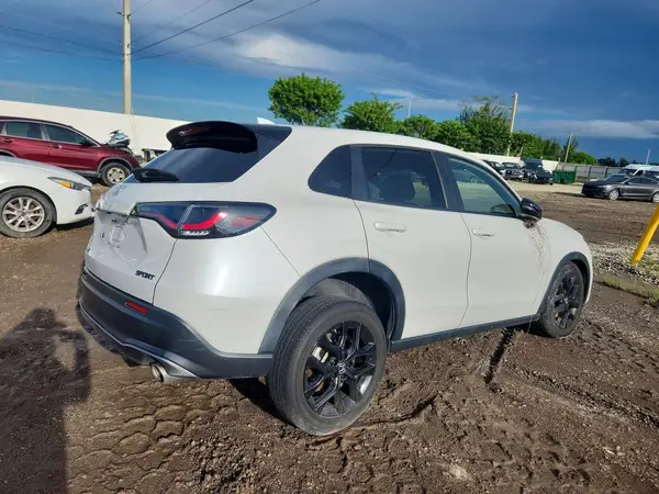 3CZRZ1H54RM760438 — 2024 Honda HR-V, фото 3 с аукциона Copart, Передняя часть