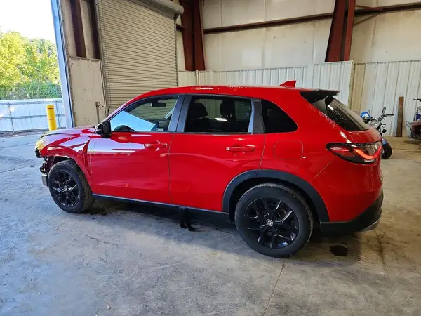 3CZRZ2H53RM713083 — 2024 Honda HR-V, фото 2 с аукциона Copart, Передняя часть