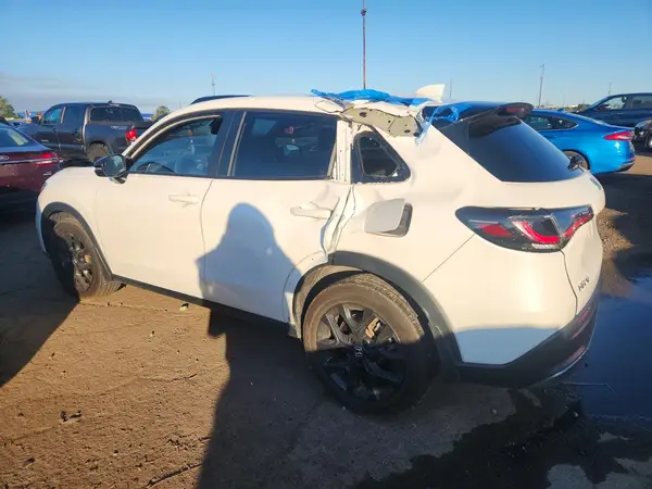 3CZRZ2H59RM728445 — 2024 Honda HR-V, фото 2 с аукциона Copart, Боковая часть