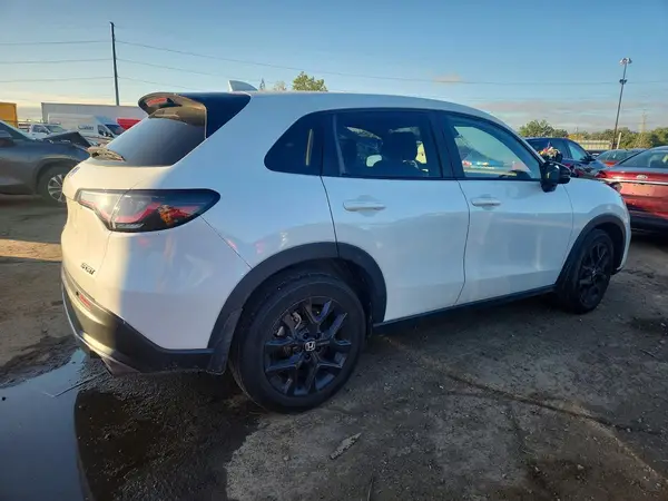 3CZRZ2H59RM728445 — 2024 Honda HR-V, фото 3 с аукциона Copart, Боковая часть