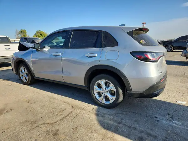 3CZRZ1H35SM720180 — 2025 Honda HR-V, фото 2 с аукциона Copart 25.09.2026, Передняя часть