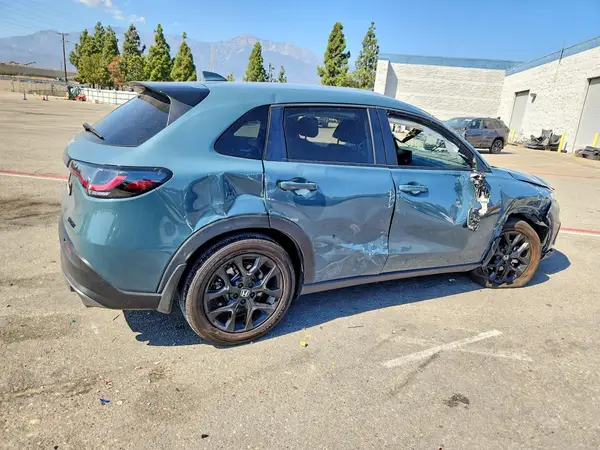 3CZRZ1H50SM702994 — 2025 Honda HR-V, фото 3 с аукциона Copart, Опрокидывание