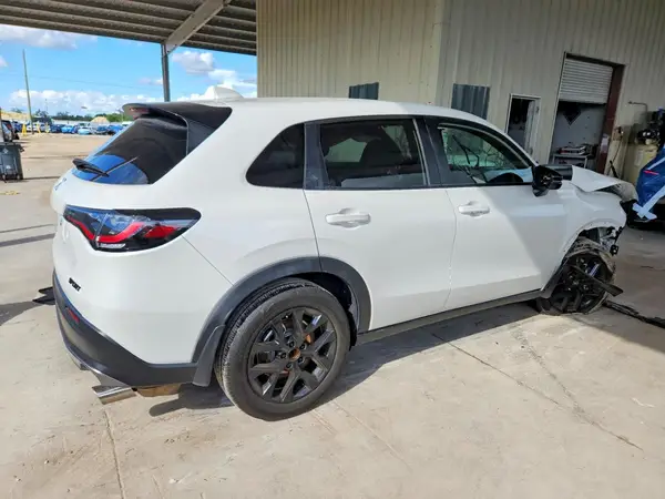 3CZRZ1H52SM701068 — 2025 Honda HR-V, фото 3 с аукциона Copart, Передняя часть