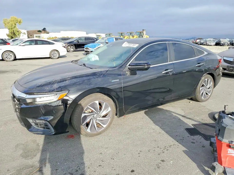 19XZE4F93KE013891 Honda Insight 2019 — повреждение Задняя часть, фото до ремонта