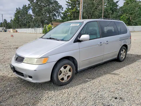 2HKRL18601H607369 — 2001 Honda Odyssey, Задняя часть (Rear End), фото до ремонта