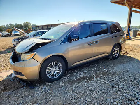 5FNRL5H61BB060295 — 2011 Honda Odyssey, Передняя часть, фото до ремонта