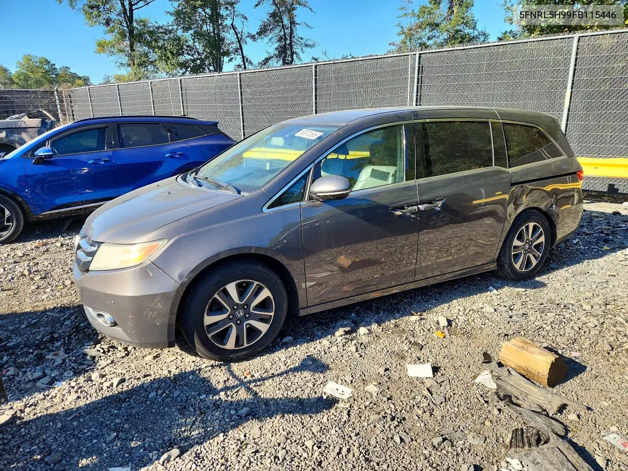 2015 Honda Odyssey Touring VIN 5FNRL5H99FB115446 фото 1