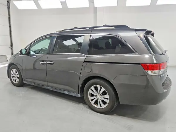 5FNRL5H63GB035289 — 2016 Honda Odyssey, фото 2 с аукциона Copart 08.10.2026, Мелкие вмятины и царапины