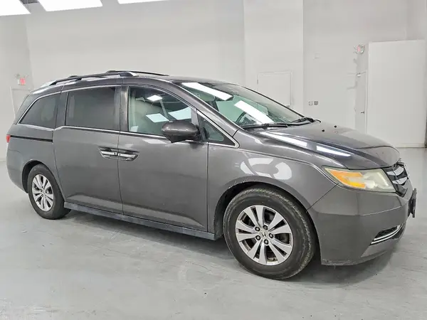 5FNRL5H63GB035289 — 2016 Honda Odyssey, фото 4 с аукциона Copart 08.10.2026, Мелкие вмятины и царапины