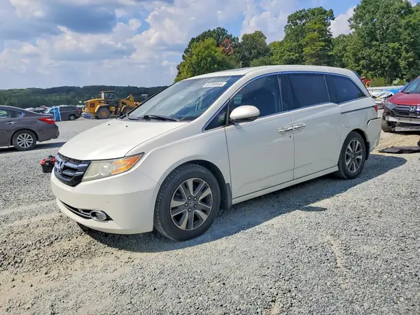 5FNRL5H92GB105035 — 2016 Honda Odyssey, Задняя часть (Rear End), фото до ремонта