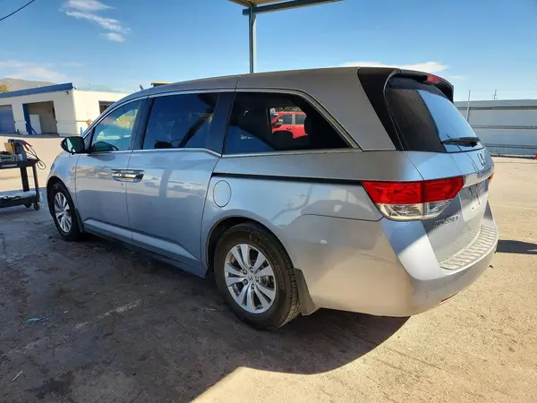 5FNRL5H3XHB020926 — 2017 Honda Odyssey, фото 2 с аукциона Copart, Боковая часть