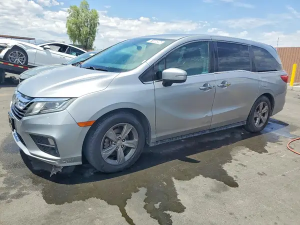 5FNRL6H58JB076067 — 2018 Honda Odyssey, Мелкие вмятины и царапины (Minor Dent/Scratches), фото до ремонта