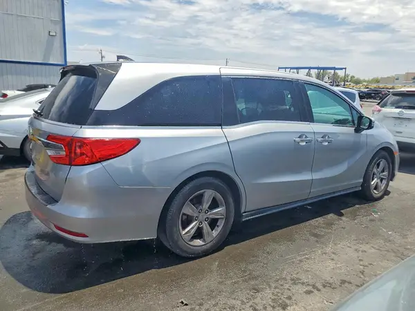 5FNRL6H58JB076067 — 2018 Honda Odyssey, фото 3 с аукциона Copart 28.09.2026, Мелкие вмятины и царапины