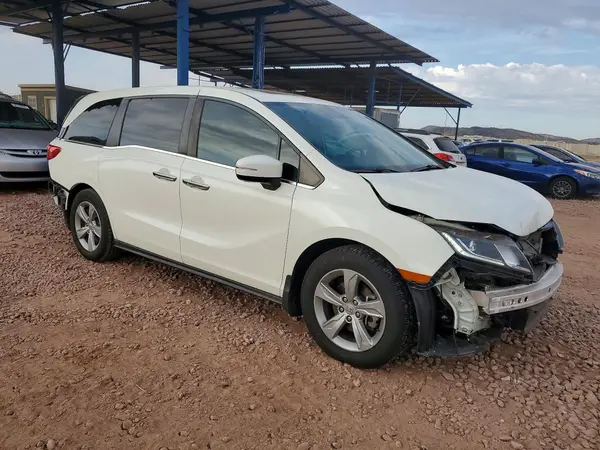 5FNRL6H73JB084417 — 2018 Honda Odyssey, фото 4 с аукциона Copart, Передняя часть