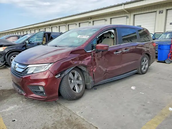 5FNRL6H75JB046011 — 2018 Honda Odyssey, Передняя часть (Front End), фото до ремонта