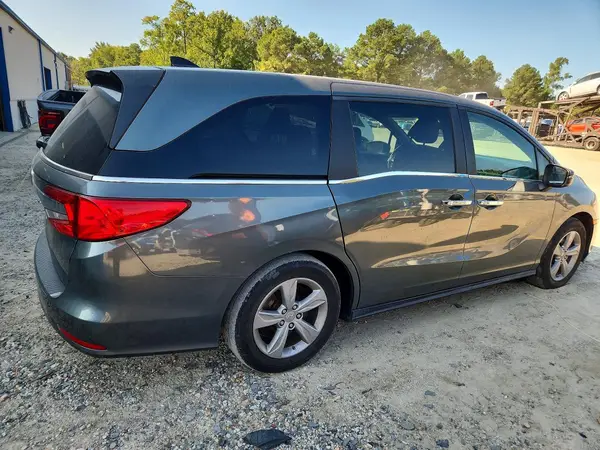 5FNRL6H7XJB106669 — 2018 Honda Odyssey, фото 3 с аукциона Copart, Мелкие вмятины и царапины