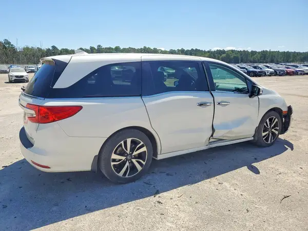 5FNRL6H95JB034734 — 2018 Honda Odyssey, фото 3 с аукциона Copart, Боковая часть