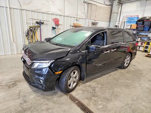 5FNRL6H56JB045108 — 2018 Honda Odyssey, Передняя часть (Front End), фото до ремонта