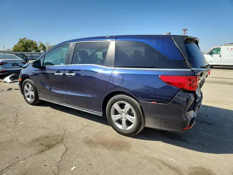 2018 Honda Odyssey VIN 5FNRL6H79JB065547 фото 2