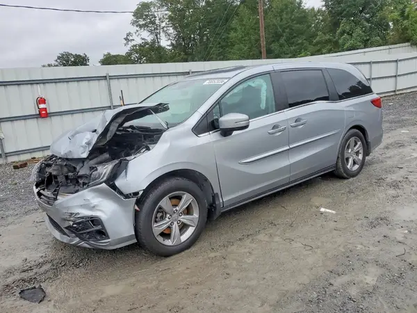 5FNRL6H73JB007126 — 2018 Honda Odyssey, Передняя часть (Front End), фото до ремонта