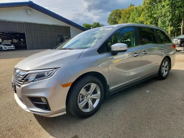 5FNRL6H70JB041945 — 2018 Honda Odyssey, Боковая часть (Side), фото до ремонта