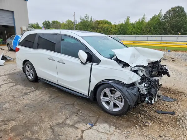 5FNRL6H74LB065782 — 2020 Honda Odyssey, фото 4 с аукциона Copart, Передняя часть