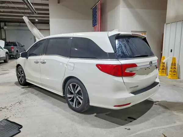 5FNRL6H95JB059536 — 2023 Honda Odyssey, фото 2 с аукциона Copart, Передняя часть