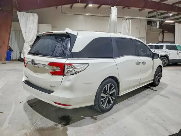 5FNRL6H95JB059536 — 2023 Honda Odyssey, фото 3 с аукциона Copart, Передняя часть