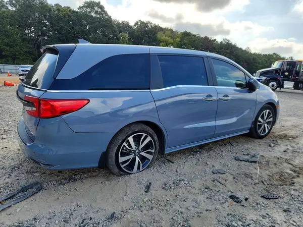 5FNRL6H82PB070381 — 2023 Honda Odyssey, фото 3 с аукциона Copart, Боковая часть