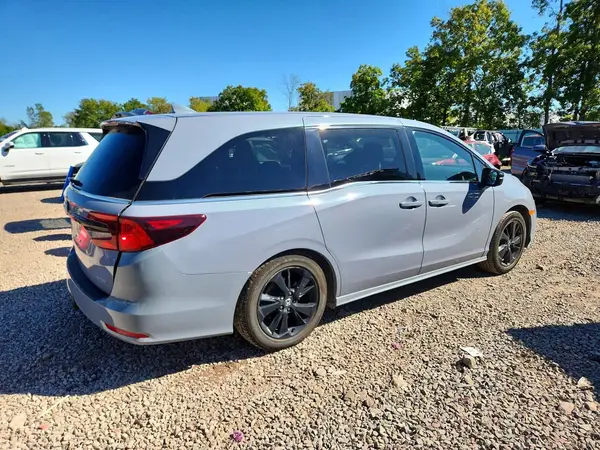 5FNRL6H79PB011321 — 2023 Honda Odyssey, фото 3 с аукциона Copart, Задняя часть