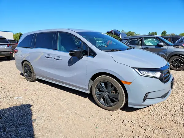 5FNRL6H79PB011321 — 2023 Honda Odyssey, фото 4 с аукциона Copart, Задняя часть