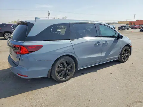 2024 Honda Odyssey VIN 5FNRL6H7XRB066301 фото 3