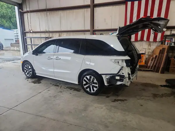 5FNRL6H97TB049979 — 2026 Honda Odyssey, фото 2 с аукциона Copart, Задняя часть