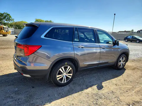 2017 Honda Pilot VIN 5FNYF6H71HB014220 фото 3
