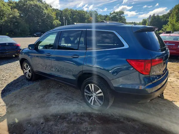 5FNYF6H57HB086702 — 2017 Honda Pilot, фото 2 с аукциона Copart 14.10.2026, Передняя часть