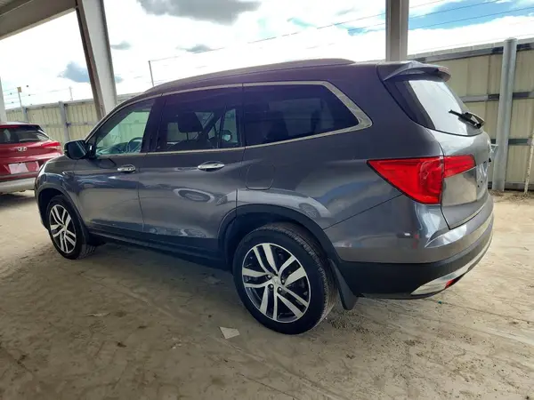 5FNYF6H00HB092880 — 2017 Honda Pilot, фото 2 с аукциона Copart 30.09.2026, Естественный износ