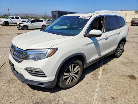 2018 Honda Pilot VIN 5FNYF5H68JB022225 фото 1