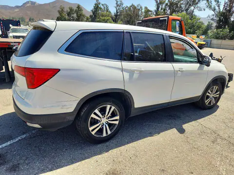 2018 Honda Pilot VIN 5FNYF5H68JB022225 фото 3