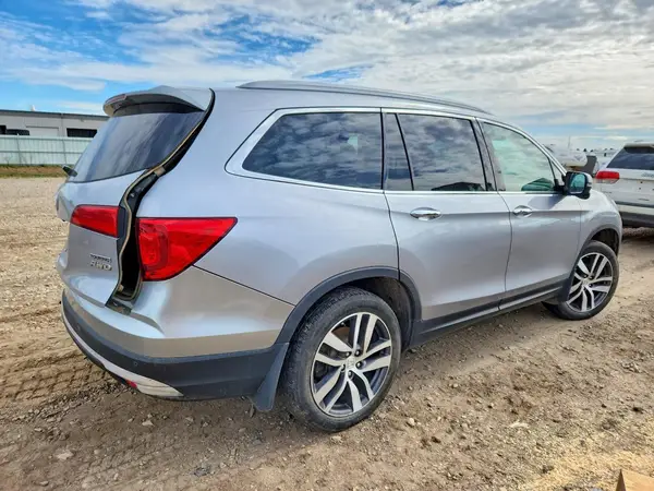 5FNYF6H90JB003572 — 2018 Honda Pilot, фото 3 с аукциона Copart, Задняя часть